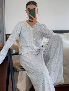 DAZY Sweet Bow Decor Floral Lace Trim Women Pajama Set - Grey - View 3