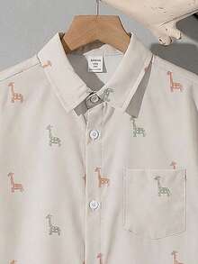 SHEIN Tween Boy Casual Short Sleeve Cartoon Giraffe Print Shirt Summer Y2k Vacation Goth Gothic Streetwear Sumwon Burgundy Holiday Vintage Boho Festival Mardi Gras Party Cute Birthday Boys Modest Home Casual Cozy