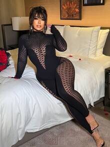 NU&NOW 大码女士性感镂空网纱拼接露背立领连体衣 - 黑色 - 查看 1