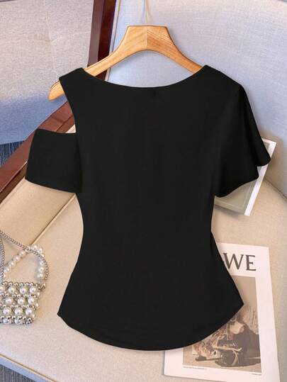 SHEIN Clasi Áo thun ngắn tay nữ cỡ lớn kiểu dáng thường ngày thắt nơ phối màu tương phản, áo kiểu nơ đen, áo sơ mi nơ, áo tay ngắn nữ, áo kiểu thanh lịch, áo đen dễ thương, áo sơ mi nơ đen, áo kiểu nơ đen thanh lịch, áo tay ngắn nữ, áo kiểu nơ thanh lịch, áo tay ngắn nữ.