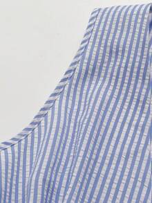 Sweetra Bộ 2 món áo không tay cổ bẻ in họa tiết kẻ sọc thêu và quần short cạp chun dáng casual dành cho nữ, thích hợp cho mùa xuân/hè. - Xanh và trắng - Xem 4