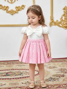 SHEIN Toddler Party 2pcs/ Set Baby Girls Aged 6 Months To 3 Years. It's Elegant And Charming For Summer, With A Relaxed And Casual Fit, Featuring A Short-Sleeved Off-The-Shoulder Top And An Embossed Pleated Skirt - Pink - View 6