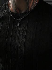 Manfinity CasualCool 男士休閒純色紋理短袖T恤，夏季黑色時尚上衣 - 黑色 - 查看 6