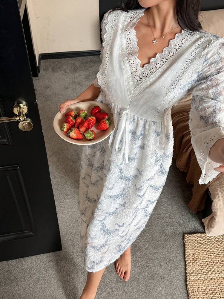 Cute Embroidered Lace Patchwork Butterfly Print Plush Fabric Loose Women Nightgown