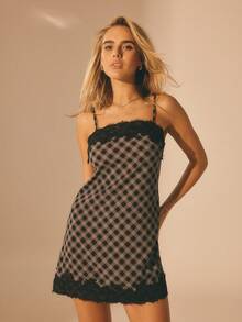 Aralina 女士蕾丝边格纹印花迷你连衣裙，可爱派对装扮，Y2K斯德哥尔摩风格 - 黑與白 - 查看 1