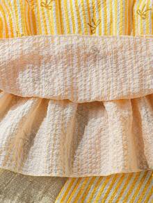 Set de 2 piezas para niñas jóvenes con top de tirantes con estampado de rayas y moño, y pantalones de pierna ancha con volantes, dulce y fresco, para verano - Amarillo - Ver 6