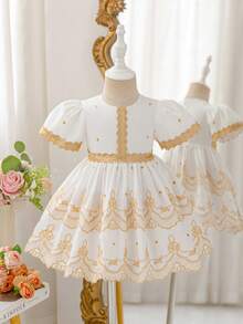 Glamorique Kids 女婴镂空刺绣短袖连衣裙，精致刺绣蕾丝边饰，柔软舒适，适合日常穿着、旅行、婚礼、派对等场合。 - 金色 - 查看 1
