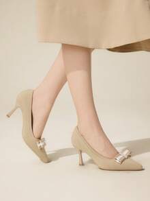 CUCCOO BASICS 女士时尚优雅通勤高跟鞋，饰有蝴蝶结 - 杏色 - 查看 7