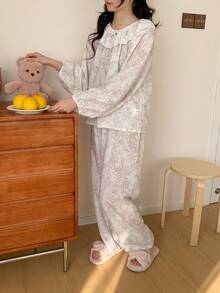 SHEIN Vintaside Kids Bộ đồ ngủ mùa xuân/thu cho bé gái, họa tiết hoa, tay phồng, phối màu tương phản, hiệu Schiffy, gồm áo và quần. - Nhiều màu - Xem 5