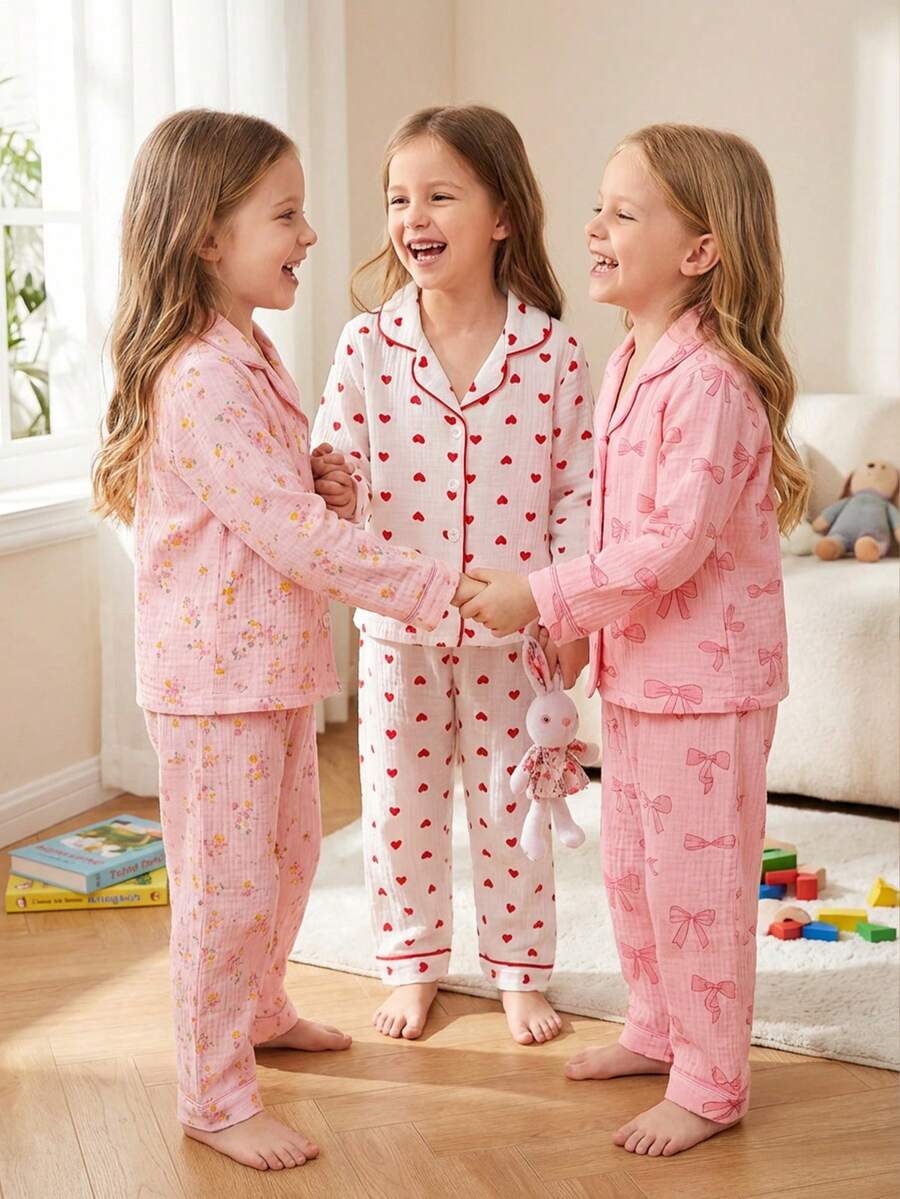 Bộ đồ ngủ 2 món tay dài họa tiết trái tim đơn giản, hai lớp, nhún bèo thoải mái dành cho bé gái - trắng - Xem 1