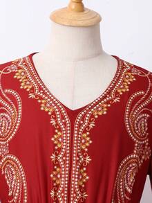 SHEIN Đầm đen sang trọng thêu hoa vàng lấp lánh dành cho bé gái tuổi teen, kiểu dáng cổ điển thanh lịch và đa năng. - Màu Đỏ Sâu - Xem 3