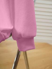 CoComelon X SHEIN Young Girl Casual Cute Cartoon Letter Print Dropped Shoulder Loose Crew Neck Sweatshirt, Suitable For Daily Commute - White - View 5