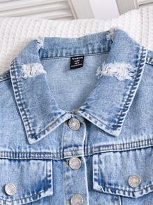 少女时尚牛仔外套和半身裙套装，秋冬新品。中度水洗蓝，Y2K学院风休闲街头百搭设计。翻盖口袋，按扣开合，做旧下摆短款牛仔外套 + 基础款松紧腰按扣翻盖口袋牛仔迷你裙。柔软牛仔面料，适合日常穿着、聚会、派对、上学、通勤、居家等场合。 - 中等水洗藍 - 查看 6