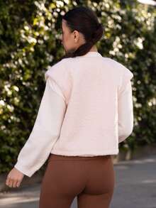 Andrea Bello Chaqueta chaleco de moda holgada con bolsillo y abotonadura sencilla de metal para mujer en otoño - Albaricoque - Ver 2