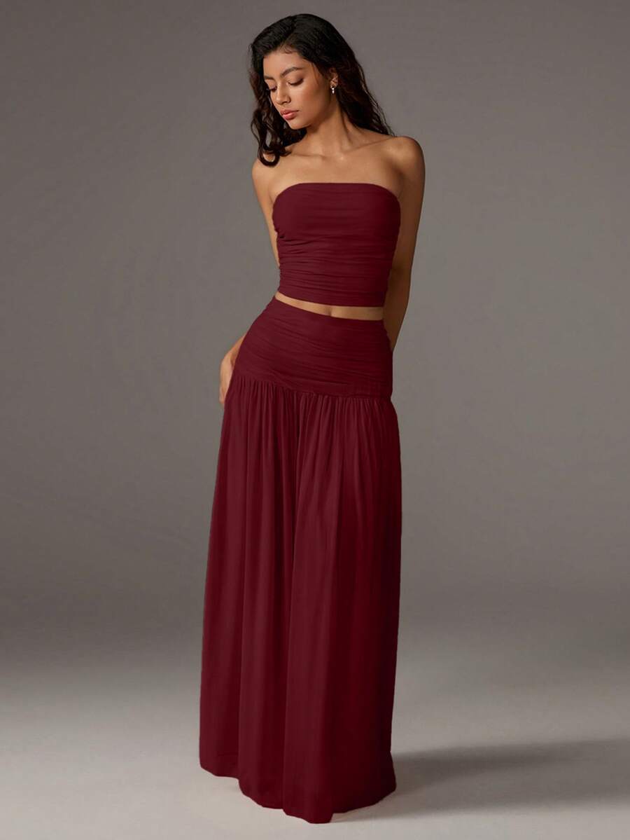 SHEIN PETITE Bộ 2 món áo bandeau lưới trơn màu và chân váy maxi cho nữ - Màu Đỏ Sâu - Xem 1