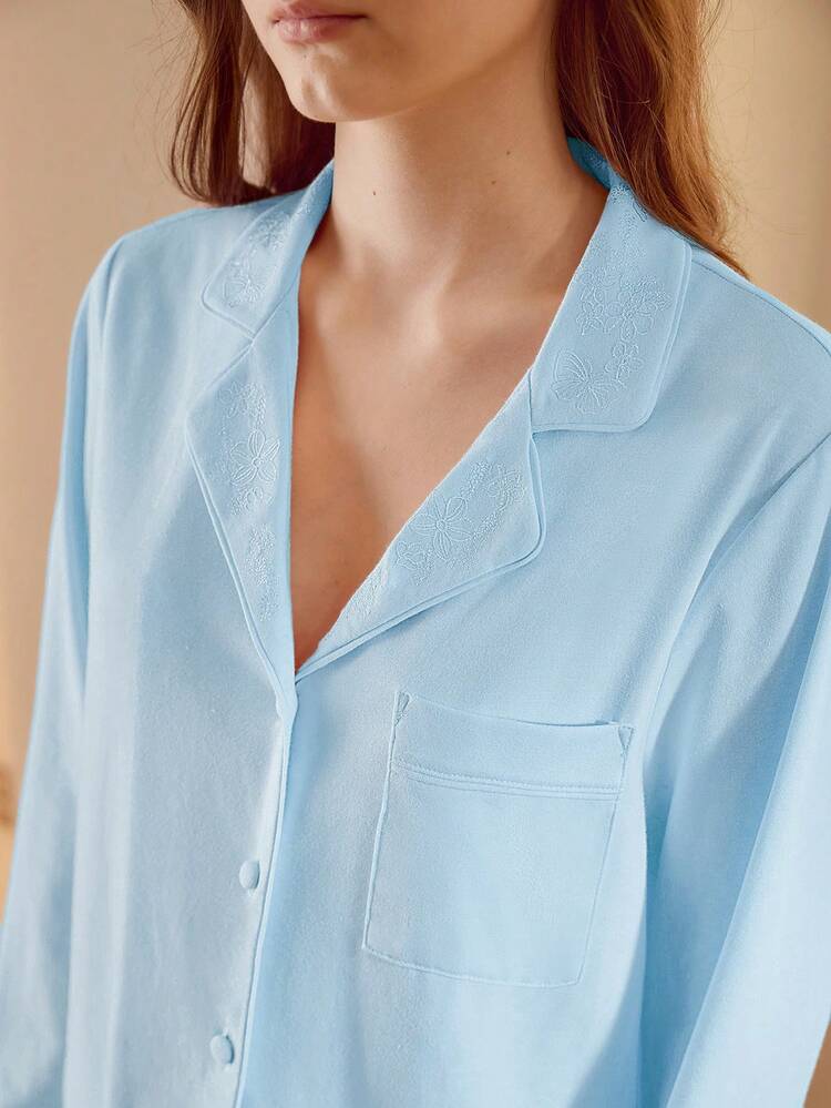 Ensemble pyjama élégant à manches longues en tricot brodé et pantalon