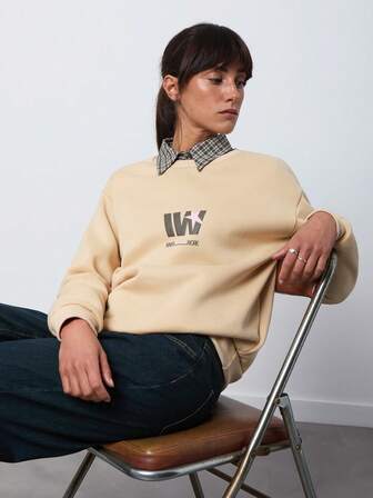 SURIMA Casual Light Khaki Minimalist Printed Pattern Crew Neck Long Sleeve Thick Loose Women Sweatshirt