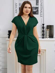 SHEIN Clasi Đầm ôm dáng thanh lịch cổ chữ V tay ngắn dành cho nữ cỡ lớn, thích hợp đi làm. - Màu xanh lá cây đậm - Xem 6