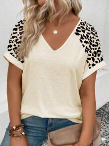 EMERY ROSE New Leopard Print V-Neck T-Shirt, Plus Size Women - Apricot - View 1
