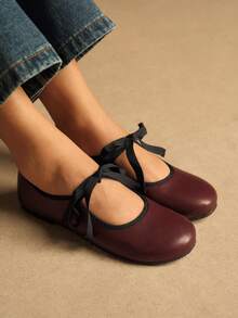 Rosivie Women's Retro Elegant Elegant Contrast Color Bow Decor Round Toe Flat Shoes Valentine's Day - Burgundy - View 5
