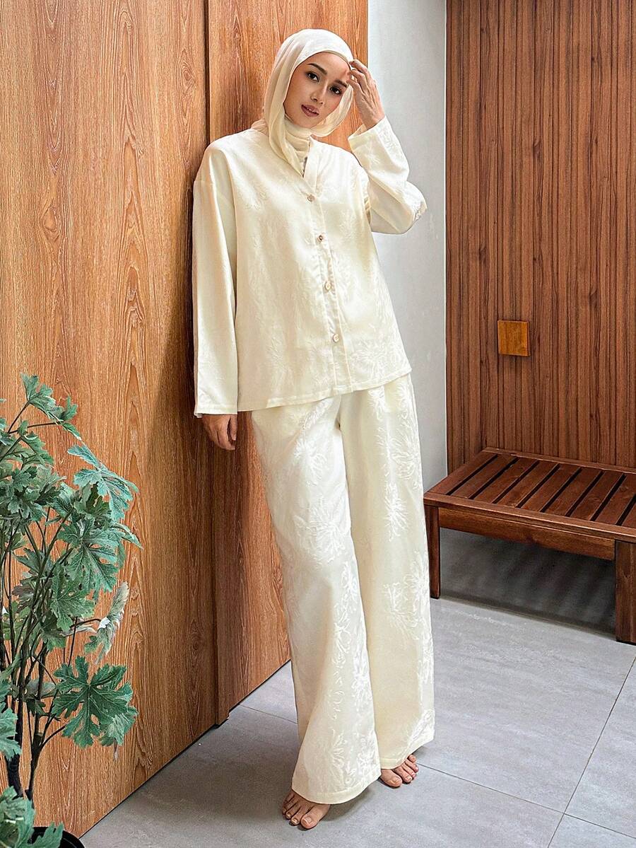 DAZY 3件套提花缎面开衫、吊带背心和裤子女士睡衣套装 - 米色 - 查看 1