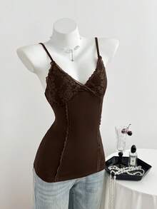 Elamini 女士蕾丝拼接针织高弹罗纹吊带背心 - 棕色 - 查看 3