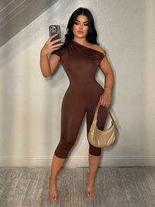 SHEIN SXY Women's Asymmetric Design One Shoulder Metal Buckle Bodycon Capri Pants,Carnival,Party,Rave Outfit ,Summer, Spring,Going Out,Elegant - Brown - View 4