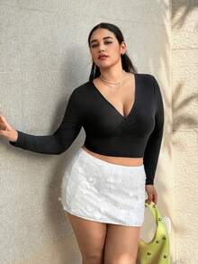 SHEIN EZwear 大码女式黑色 V 领长袖短款修身 T 恤 - 黑色 - 查看 3