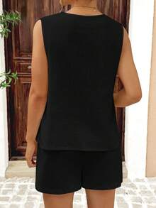 SHEIN Conjunto casual para gestantes com cardigã de cor sólida com decote em V e amarração frontal e shorts. - Preto - Ver 2