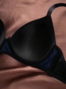 1pc Sexy Lace Simple Gather & Lift Wireless Bra For Small Bust Women