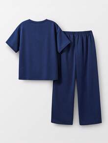 SHEIN 2件套儿童/青少年男童休闲日常舒适字母印花圆领短袖T恤和针织裤套装 - 藏蓝色 - 查看 5