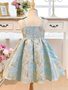 SHEIN فستان كاجوال بدون أكمام مزخرف بزهور صغيرة للفتيات الصغيرات - ازرق وابيض - مشاهدة 8