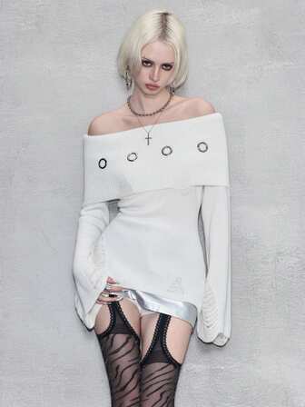 ROMWE Avant Y2K Punk zerrissenes Design taillierter Weite Ärmel Pullover mit Metallösen Akzent Off-Shoulder Pullover