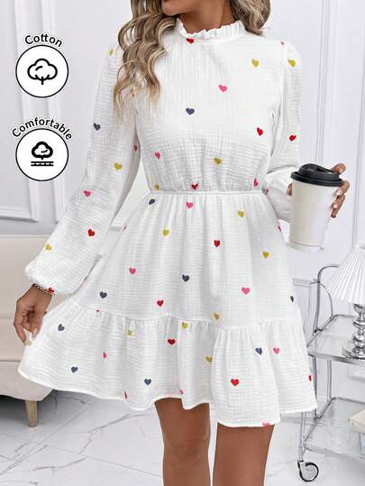 SHEIN Clasi 女士白色纯棉灯笼袖优雅心形印花收腰A字荷叶边下摆长袖迷你连衣裙，适合日常穿着、约会、情人节、秋季/初春