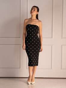 Andrea Bello Vestido ajustado y sexy a media pantorrilla con estampado de lunares - Negro - Ver 5