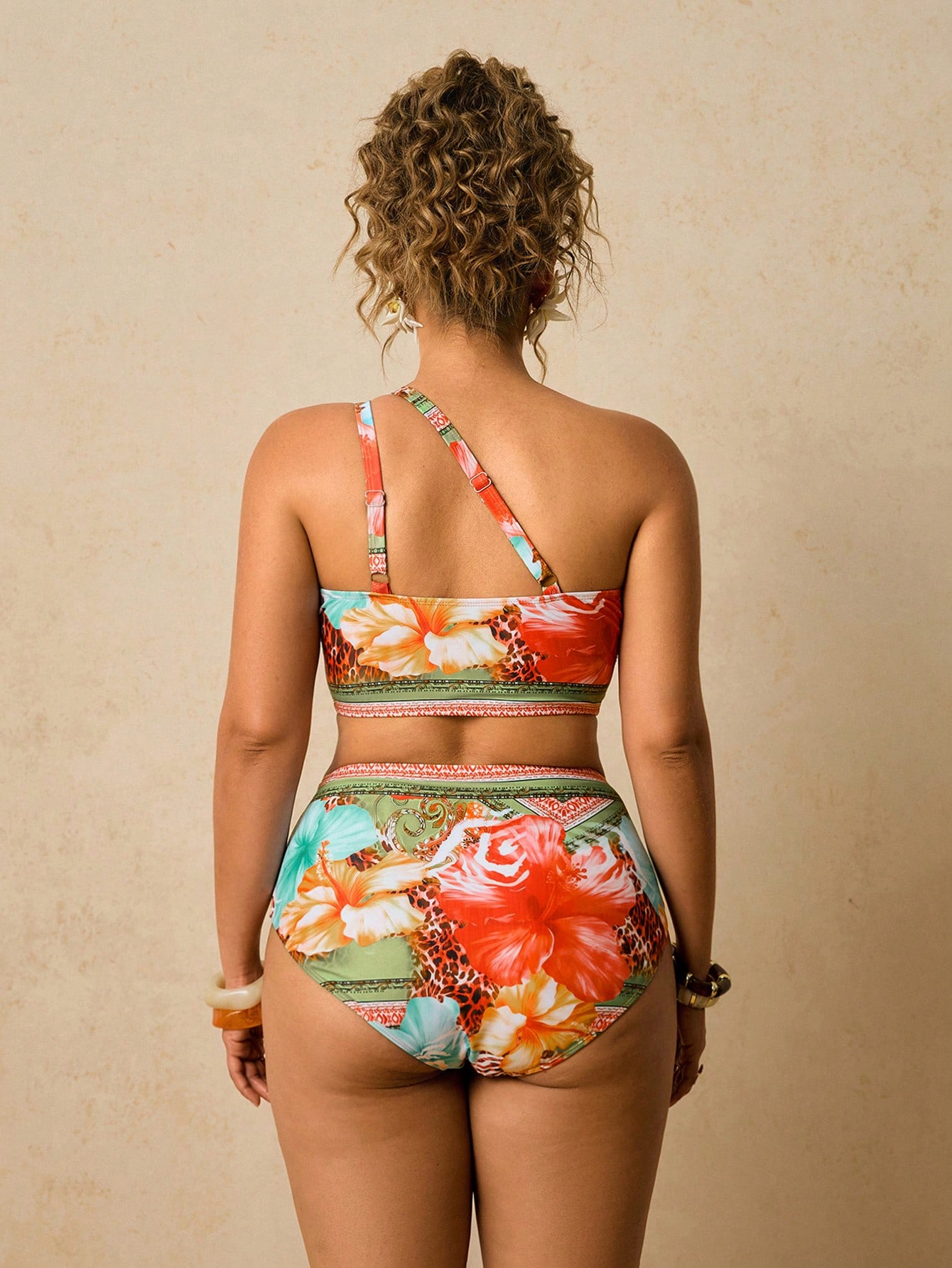 Travachic Conjunto de Maiô Bikini Halter com Detalhe Vazado em Estampa Tropical Plus Size, Casual Praia Férias de Verão - Azul - Visão 2