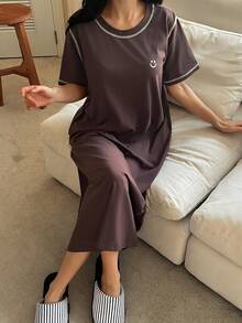 DAZY Graphic Print Contrast Trim Design T-Shirt Dress, Long Length Women Loungewear - Coffee Brown - View 8