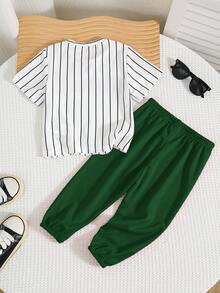 SHEIN 2件套男/女婴舒适透气吸汗休闲运动条纹T恤和慢跑裤套装，适合室内、室外、日常、运动、玩耍、聚会、拍照、度假、春夏穿着。 - 綠色 - 查看 2