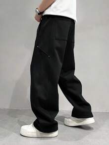 Manfinity Homme 男士休闲宽松开衩运动裤，适合日常休闲穿着、周末外出、旅行、朋友聚会等场合。这款裤子是男士衣橱中不可或缺的百搭单品，也是送给男友或丈夫的绝佳礼物。日常休闲、周末旅行、户外活动、探险旅行、轻松的工作环境或半正式场合，男友/丈夫礼物、周年纪念/生日礼物、派对、夏季假期、新年、婚礼、情人节，黑色宽松运动裤，男士超大码运动裤，街头风男士宽松直筒休闲裤，专业俱乐部运动裤 - 黑色 - 查看 2