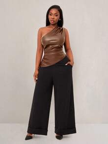 SHEIN SXY 大码女装秋冬春夏优雅性感百搭褶皱弹力PU皮不对称极简上衣，适合性感职场女性、通勤、商务、复古、派对、度假、外出、老钱族等场合。 - 棕色 - 查看 6