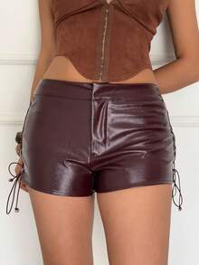 Aloruh Quần short đỏ nữ, quần short PU kiểu dáng thường ngày, thích hợp cho các dịp lễ hội, lễ hội âm nhạc, ngày Valentine thanh lịch, kỳ nghỉ hè ở bãi biển. - Màu Đỏ Sâu - Xem 3
