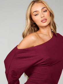 MISSGUIDED Off Shoulder One Sleeve Ruched Mini Dress Long Sleeve Asymmetric Bodycon Party Evening Club - Burgundy - View 4