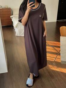 DAZY Graphic Print Contrast Trim Design T-Shirt Dress, Long Length Women Loungewear - Coffee Brown - View 3