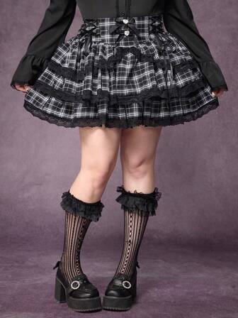 EDITION تنورة مرقعة من الدانتيل مزينة بفيونكة للمقاسات الكبيرة