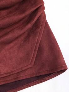 Sweetra Women's Fashionable Vintage Pleated Suede Casual Shorts, Versatile For Daily Commute And Outings, Autumn/Winter - Burgundy - View 5