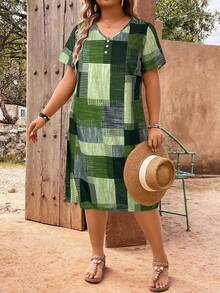 EMERY ROSE Đầm cỡ lớn kẻ caro phối họa tiết, cổ chữ V, trang trí cúc. - màu xanh lá - Xem 5