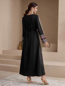 Al Najma Women's Turkish & Arabic Traditional Long Tunic With Printed Square Neckline - Black - View 7