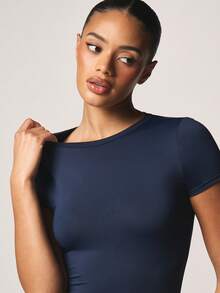 MISSGUIDED Basic Crew Neck Short Sleeve Fitted Bodysuit For Everyday Comfort And Layering - Royal Blue - View 5