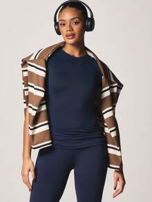 MISSGUIDED Basic Crew Neck Short Sleeve Fitted Bodysuit For Everyday Comfort And Layering - Royal Blue - View 6