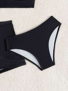 SHEIN 少女百合印花比基尼套装，针织面料，可调节细肩带，V领设计，荷叶边下摆，时尚优雅，适合游泳、夏季、海滩和度假。 - 黑色 - 查看 4